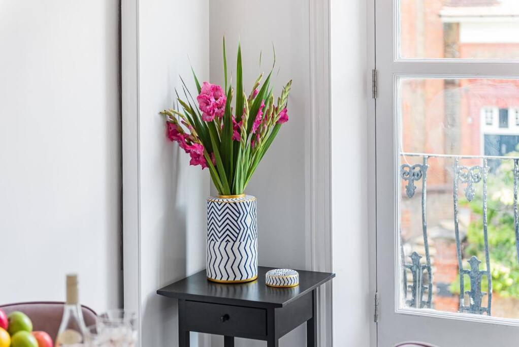 Apartamento Lady On The Lane- 2 Bed Primrose Hill Londres Exterior foto